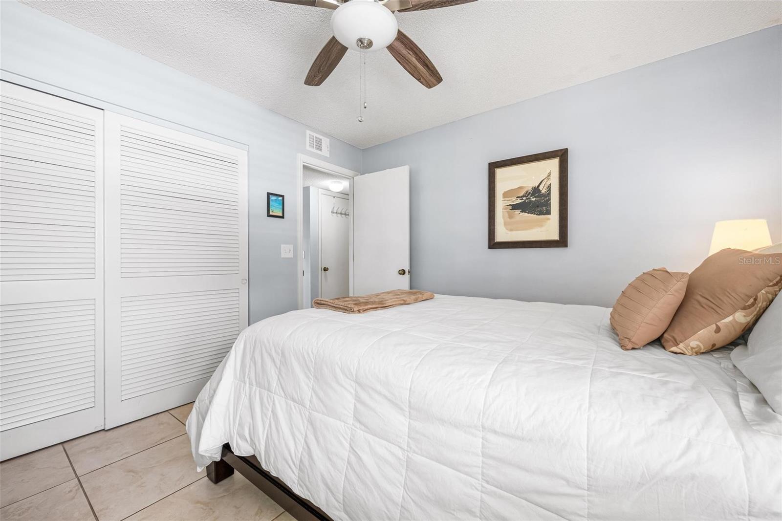 Image 30 of 55 For 1103 Edgewater Circle 1103