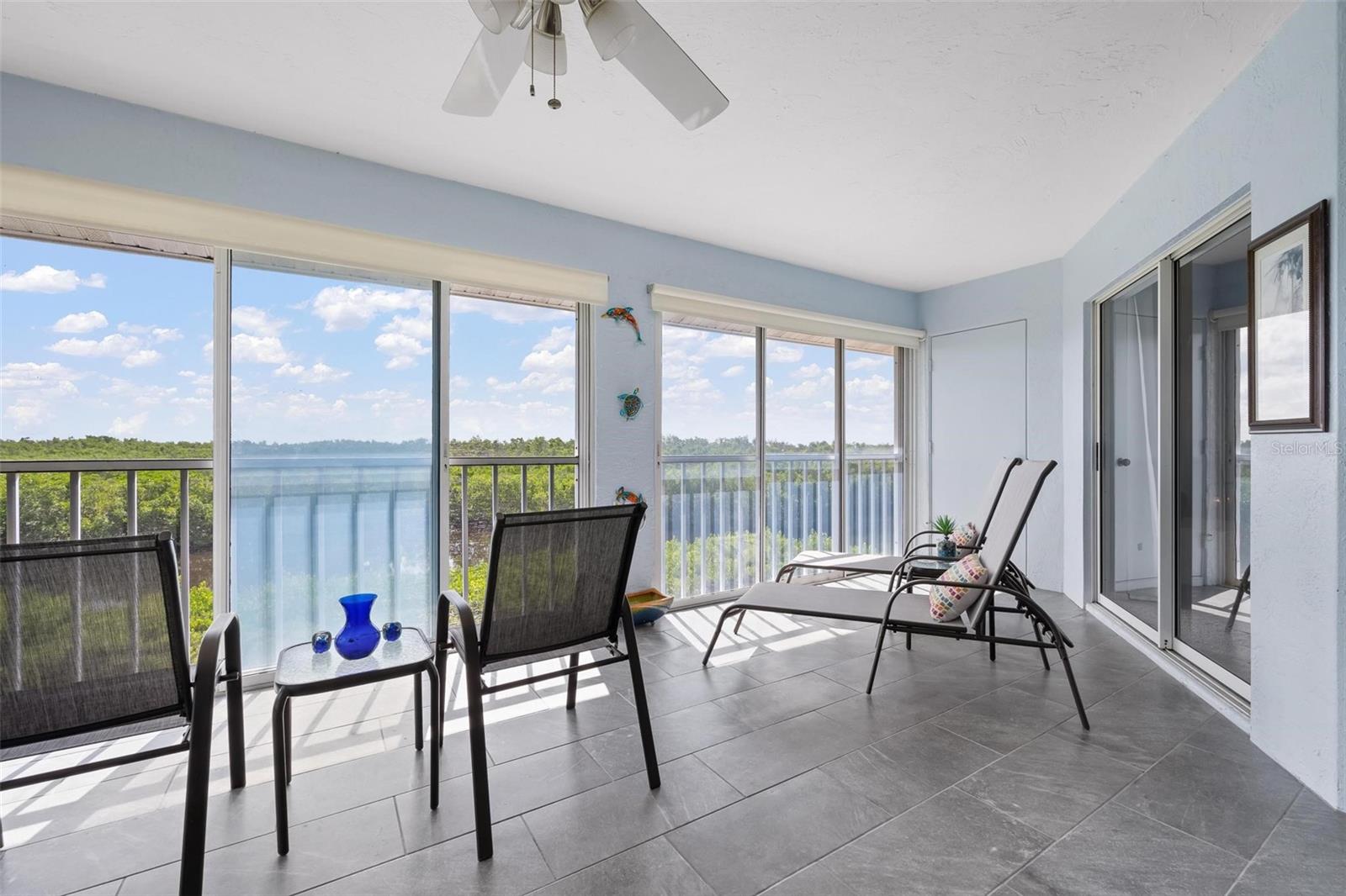 Image 9 of 55 For 1103 Edgewater Circle 1103