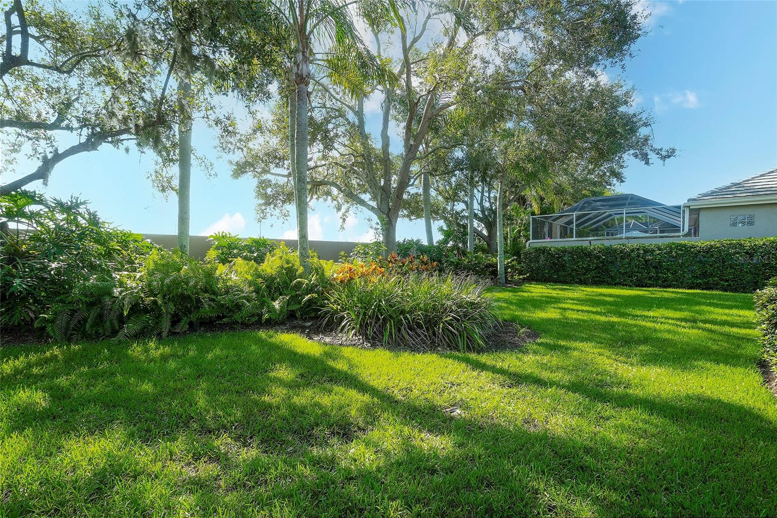 Image 34 of 47 For 9747 51st Terrace E