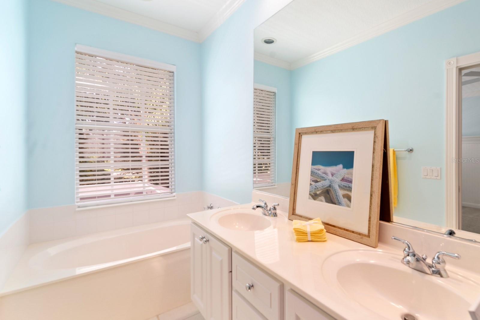 Image 10 of 22 For 7884 Farina Court
