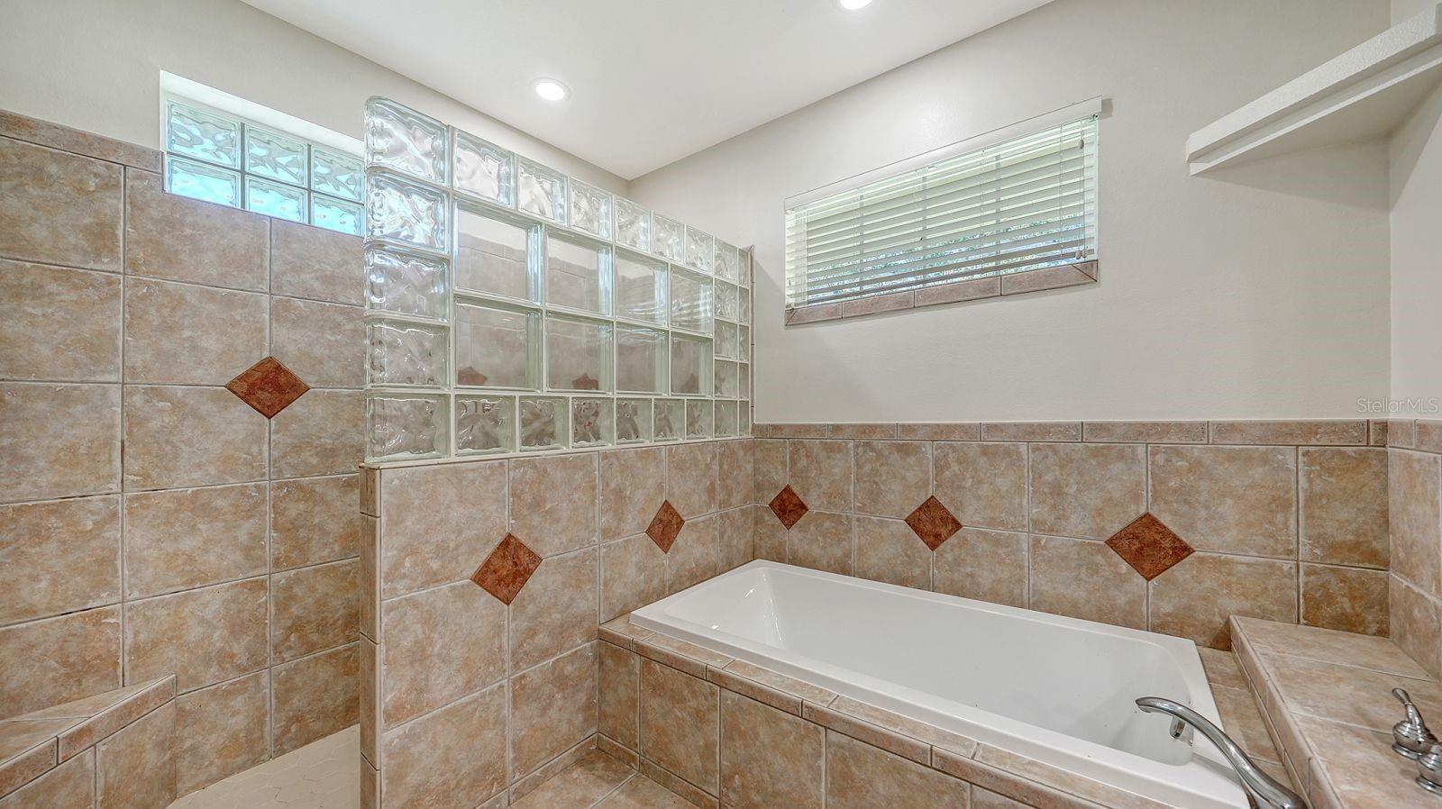 Image 15 of 32 For 2558 Waterview Court