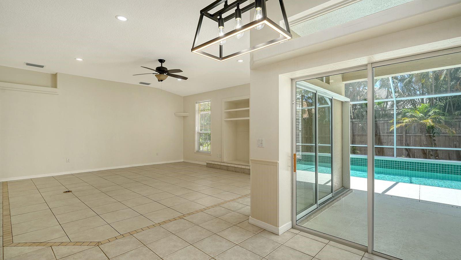 Image 7 of 32 For 2558 Waterview Court