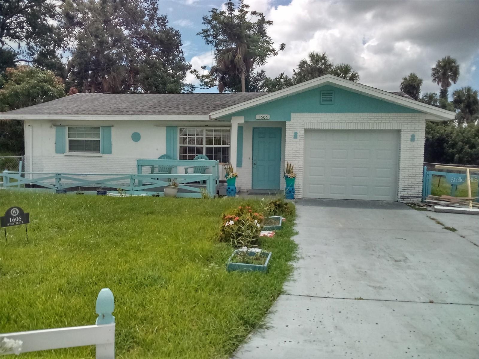 Details for 1606 16th Street E, BRADENTON, FL 34208