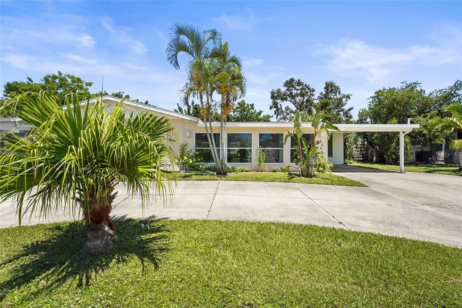 Image 2 of 67 For 2521 Clipper Ship Way