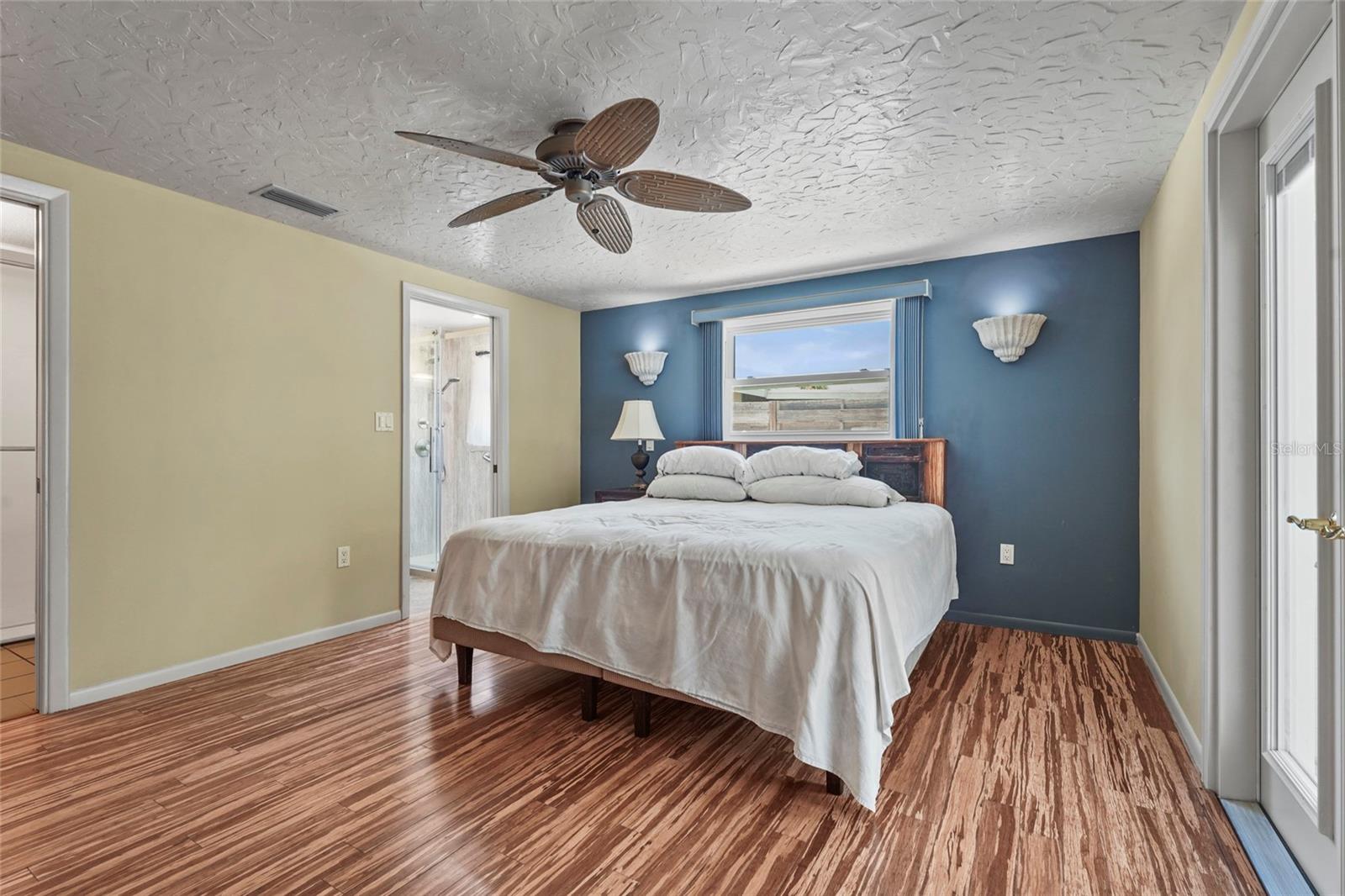 Image 38 of 67 For 2521 Clipper Ship Way