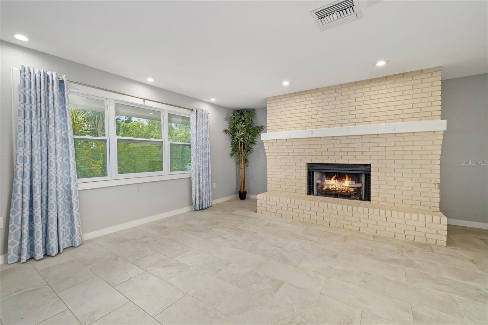 Image 19 of 66 For 4218 Pompano Lane
