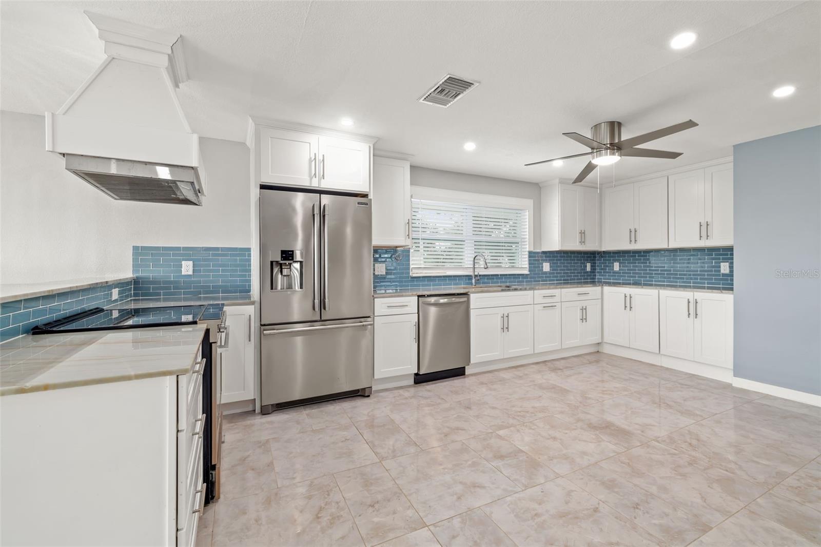 Image 9 of 66 For 4218 Pompano Lane