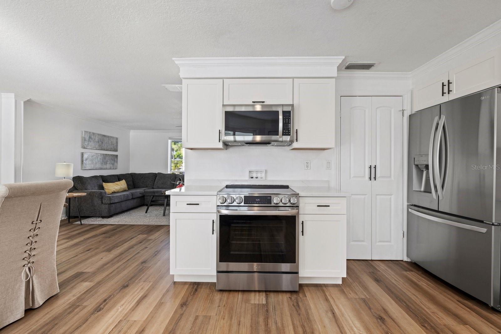 Image 11 of 55 For 1160 Morningside Place
