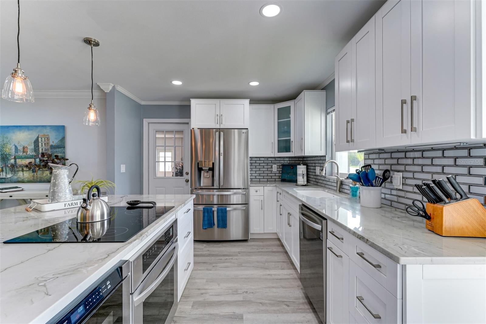 Image 10 of 34 For 6993 Easton Court