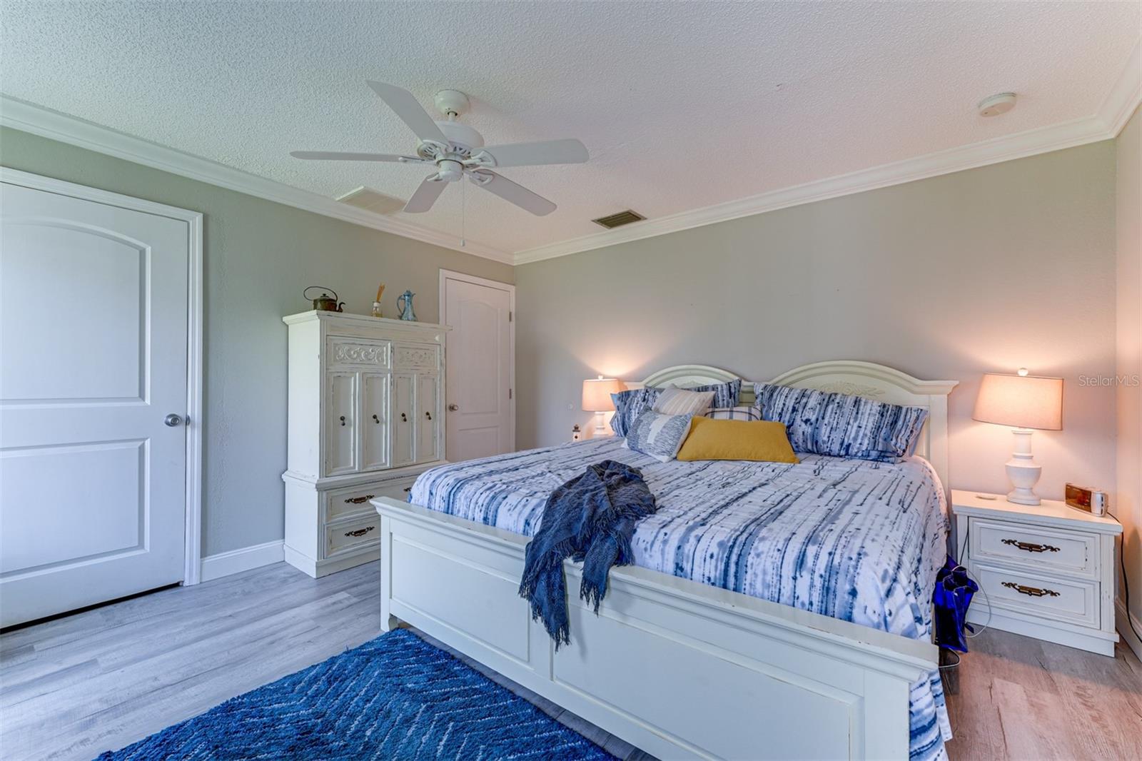 Image 15 of 34 For 6993 Easton Court