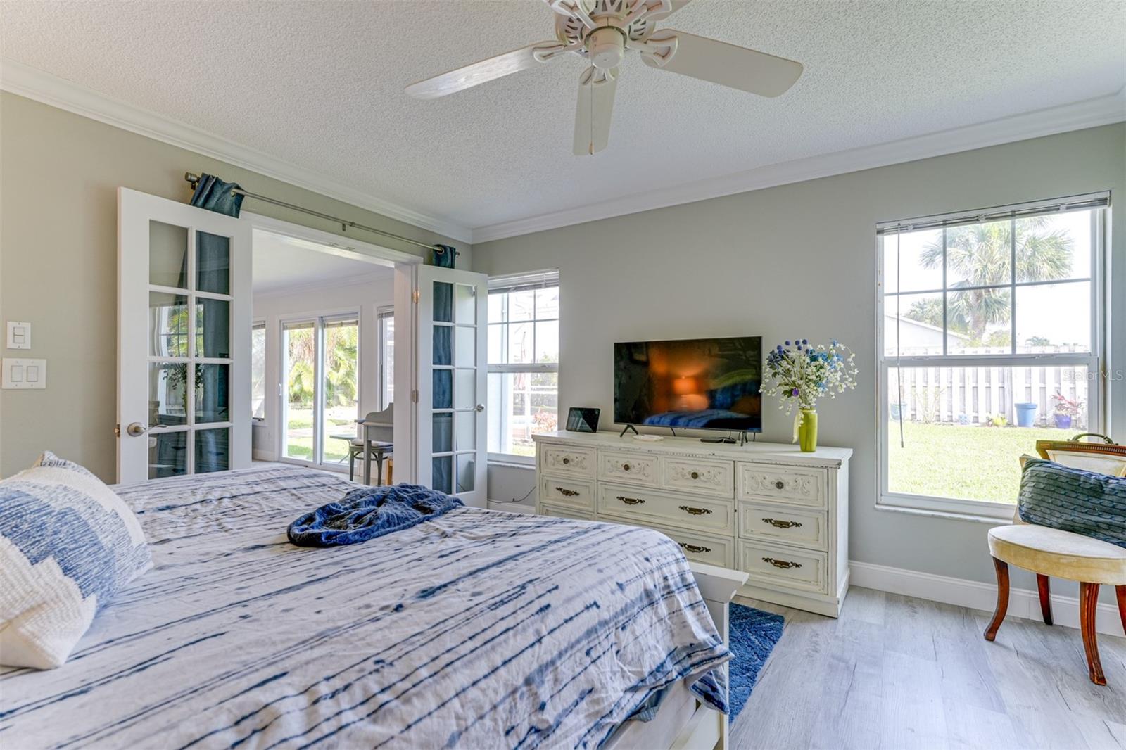 Image 16 of 34 For 6993 Easton Court