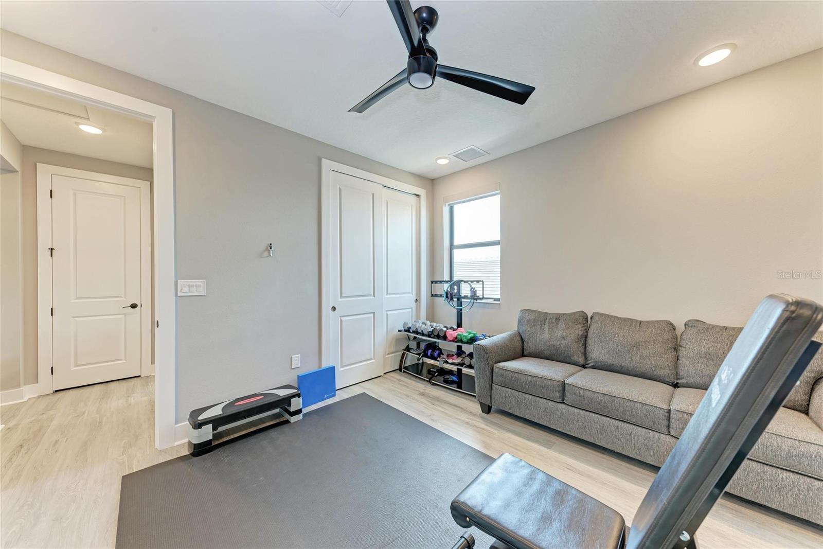 Image 42 of 83 For 17814 Cresswind Terrace