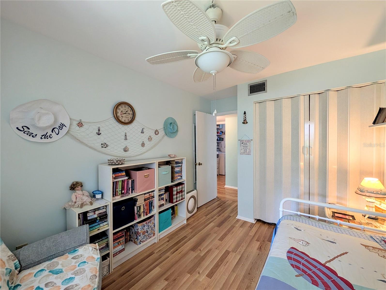 Image 12 of 31 For 5857 Palm Lane B22