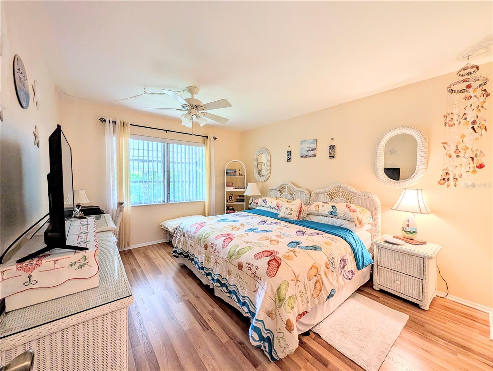 Image 13 of 31 For 5857 Palm Lane B22