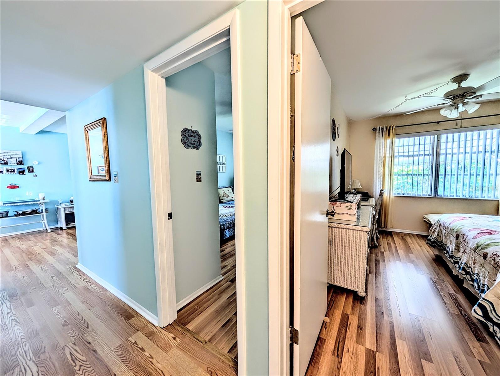 Image 20 of 31 For 5857 Palm Lane B22