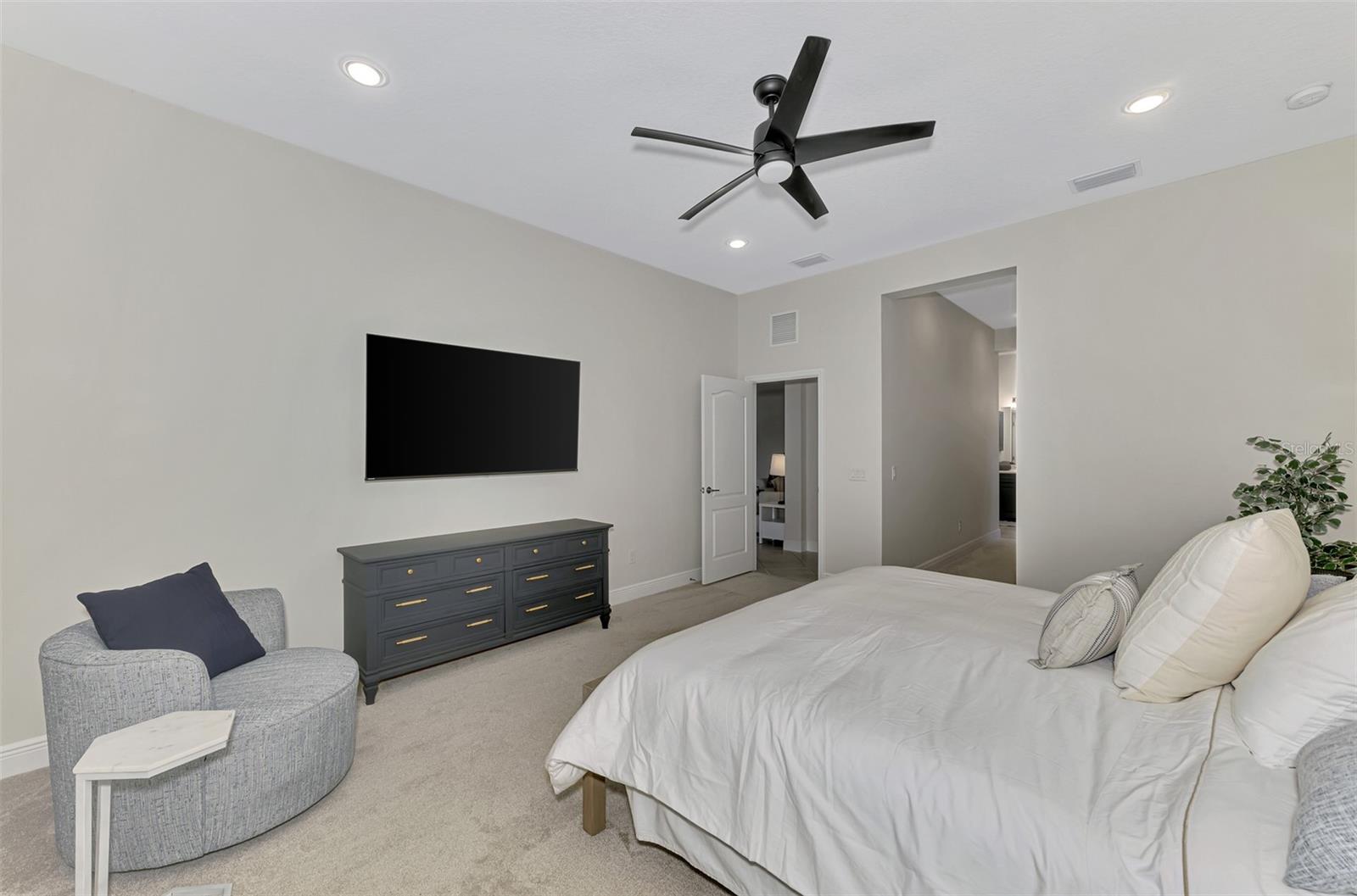 Image 40 of 89 For 14511 Stirling Drive
