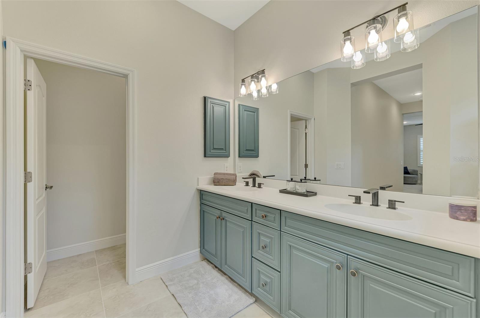 Image 43 of 89 For 14511 Stirling Drive