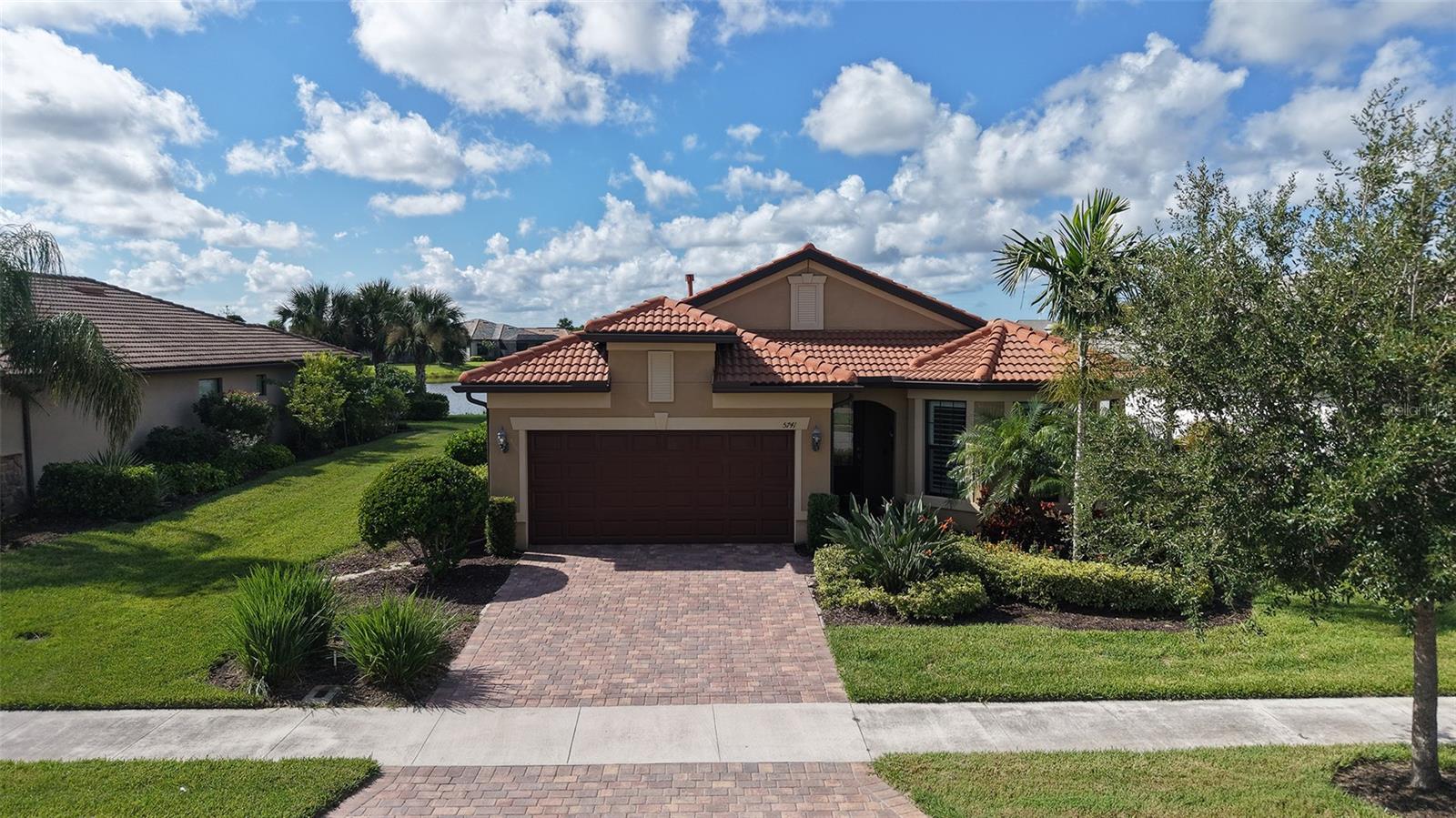 Image 10 of 100 For 5741 Bay Pine Way
