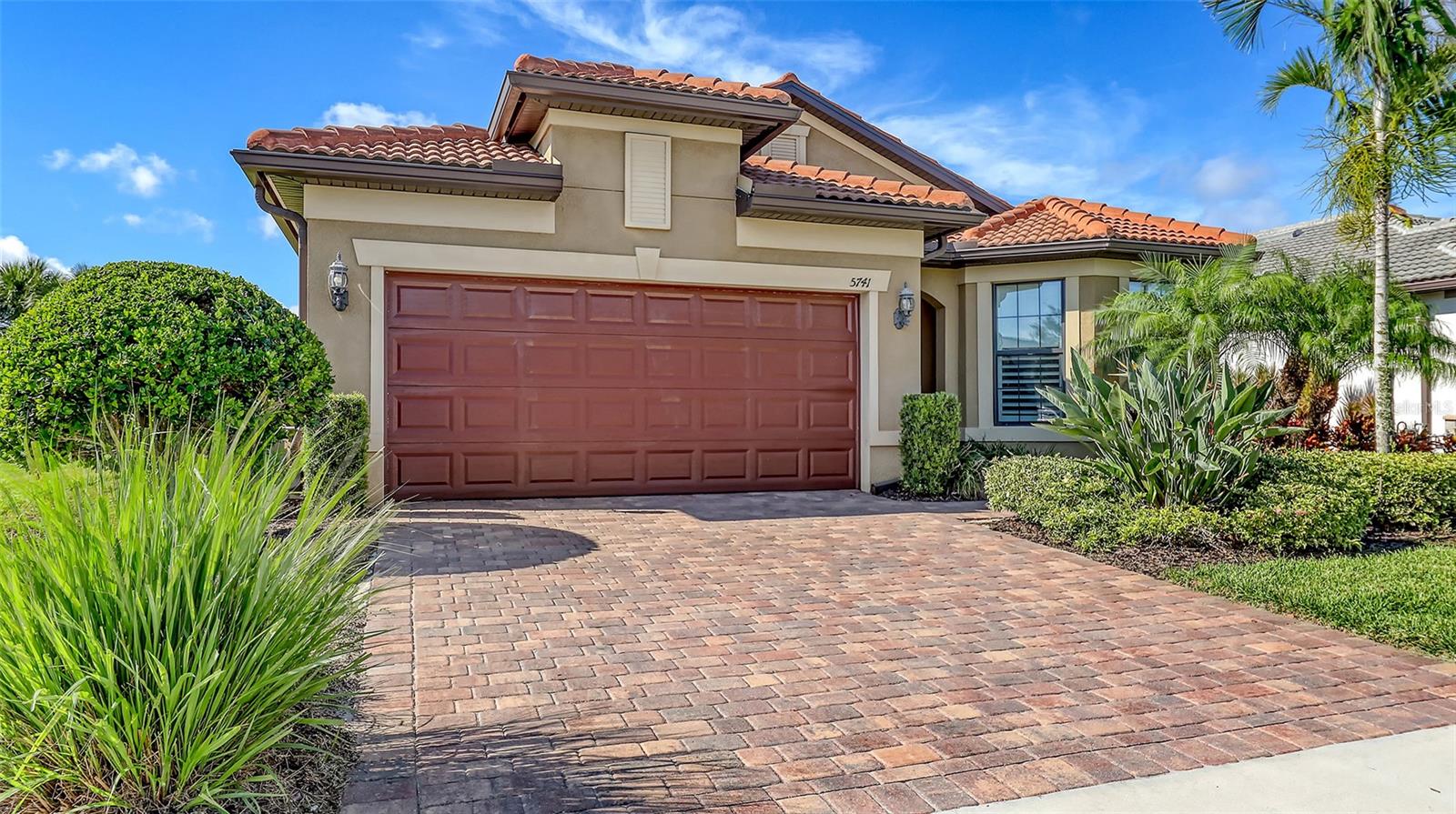 Image 12 of 100 For 5741 Bay Pine Way