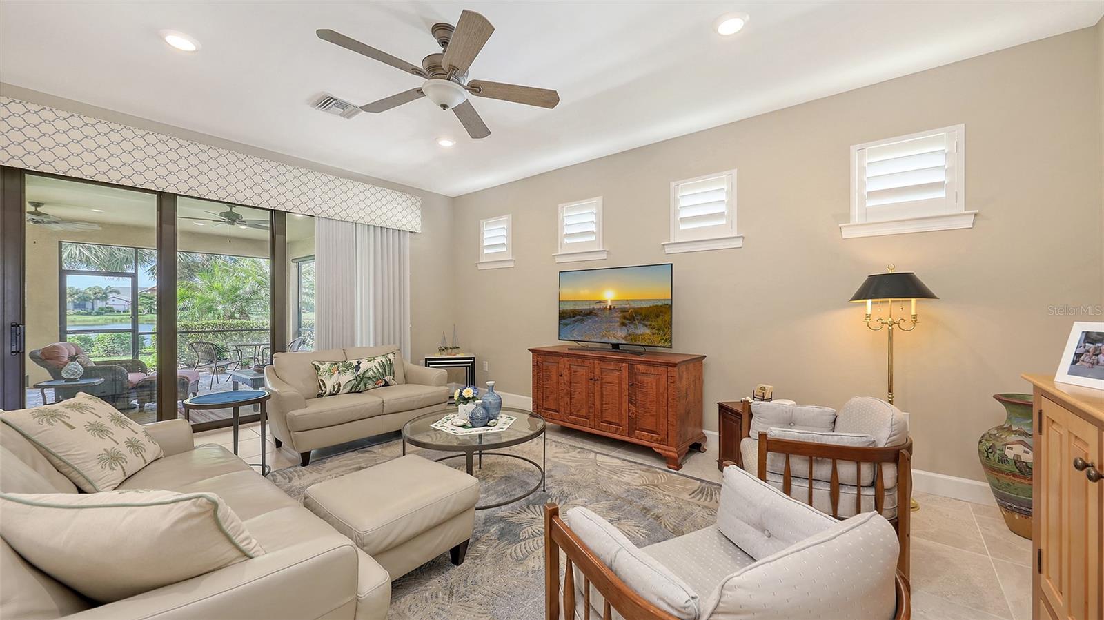 Image 21 of 100 For 5741 Bay Pine Way