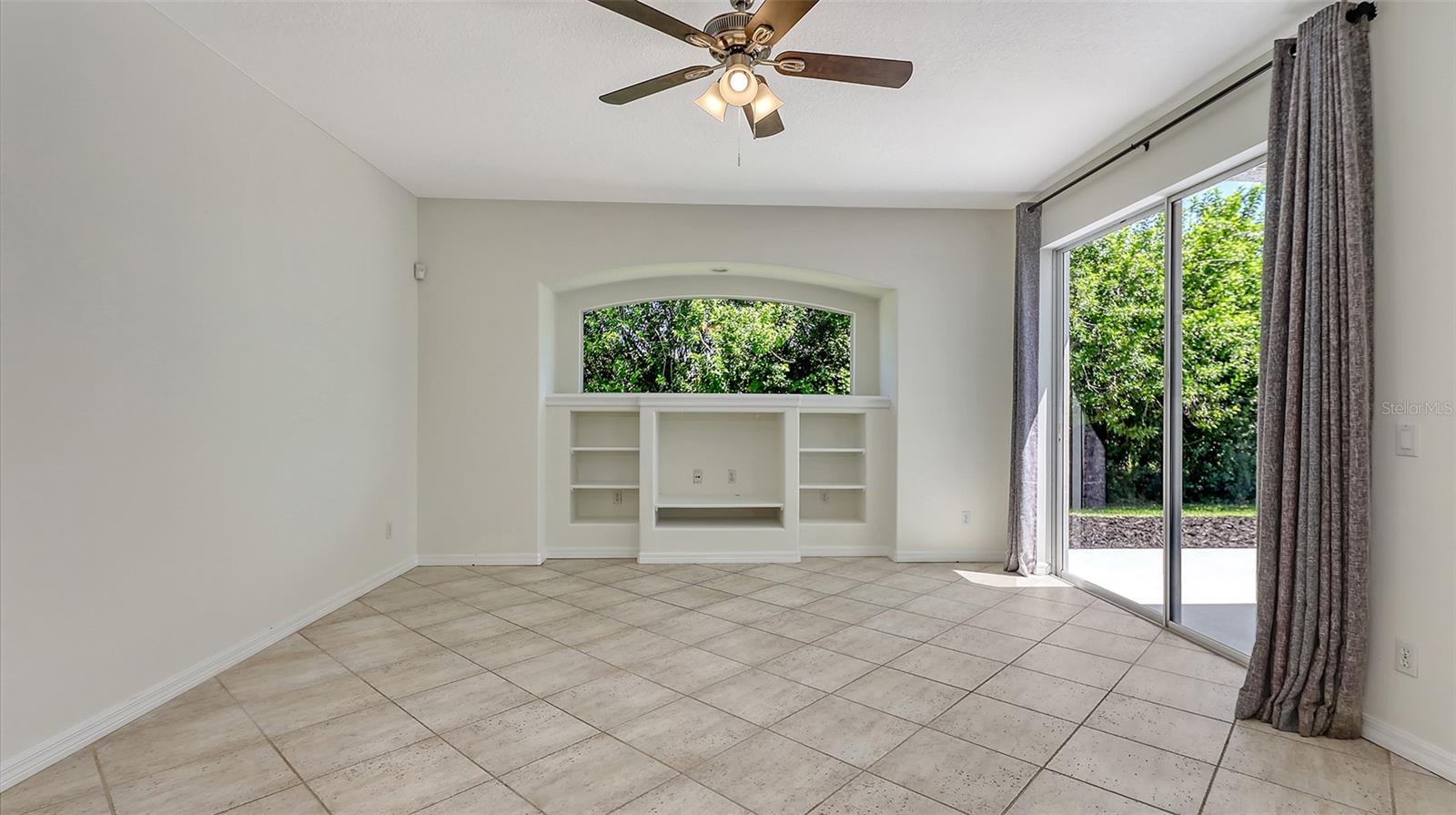 Image 19 of 38 For 4079 Green Tree Avenue