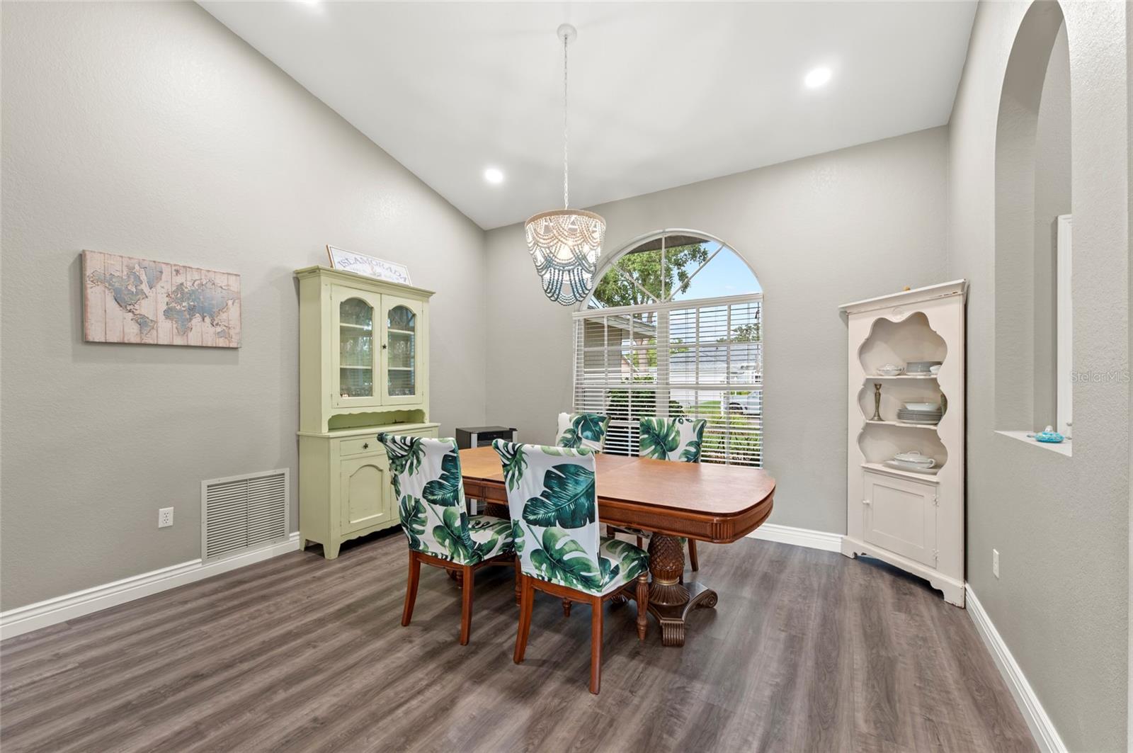Image 22 of 69 For 4488 Diamond Circle E