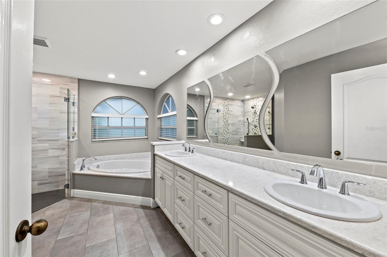 Image 39 of 69 For 4488 Diamond Circle E