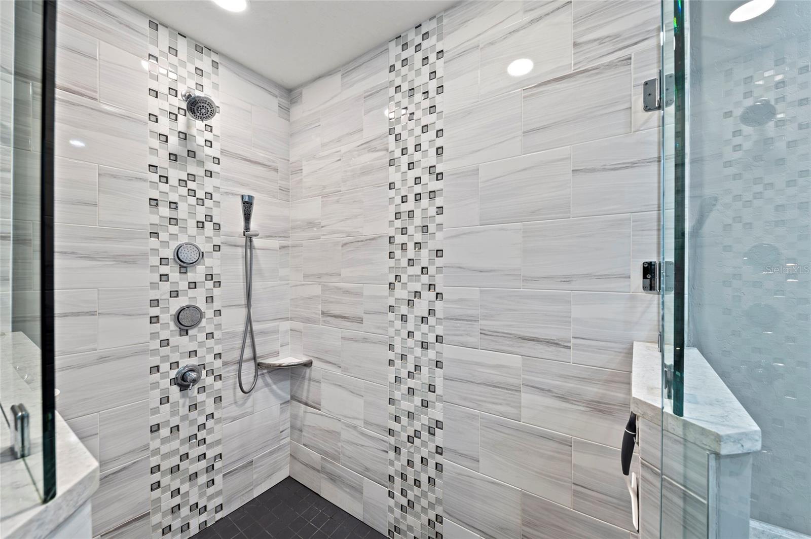 Image 41 of 69 For 4488 Diamond Circle E