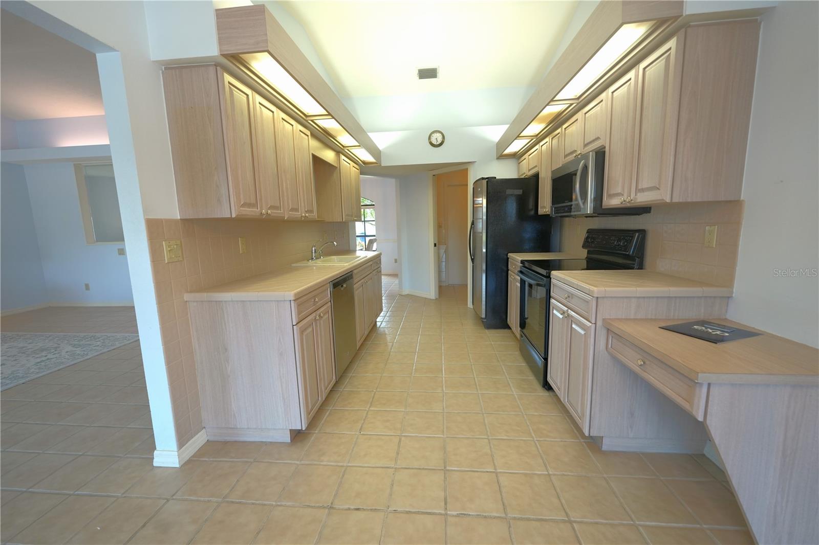 Image 14 of 42 For 5113 19th Avenue W