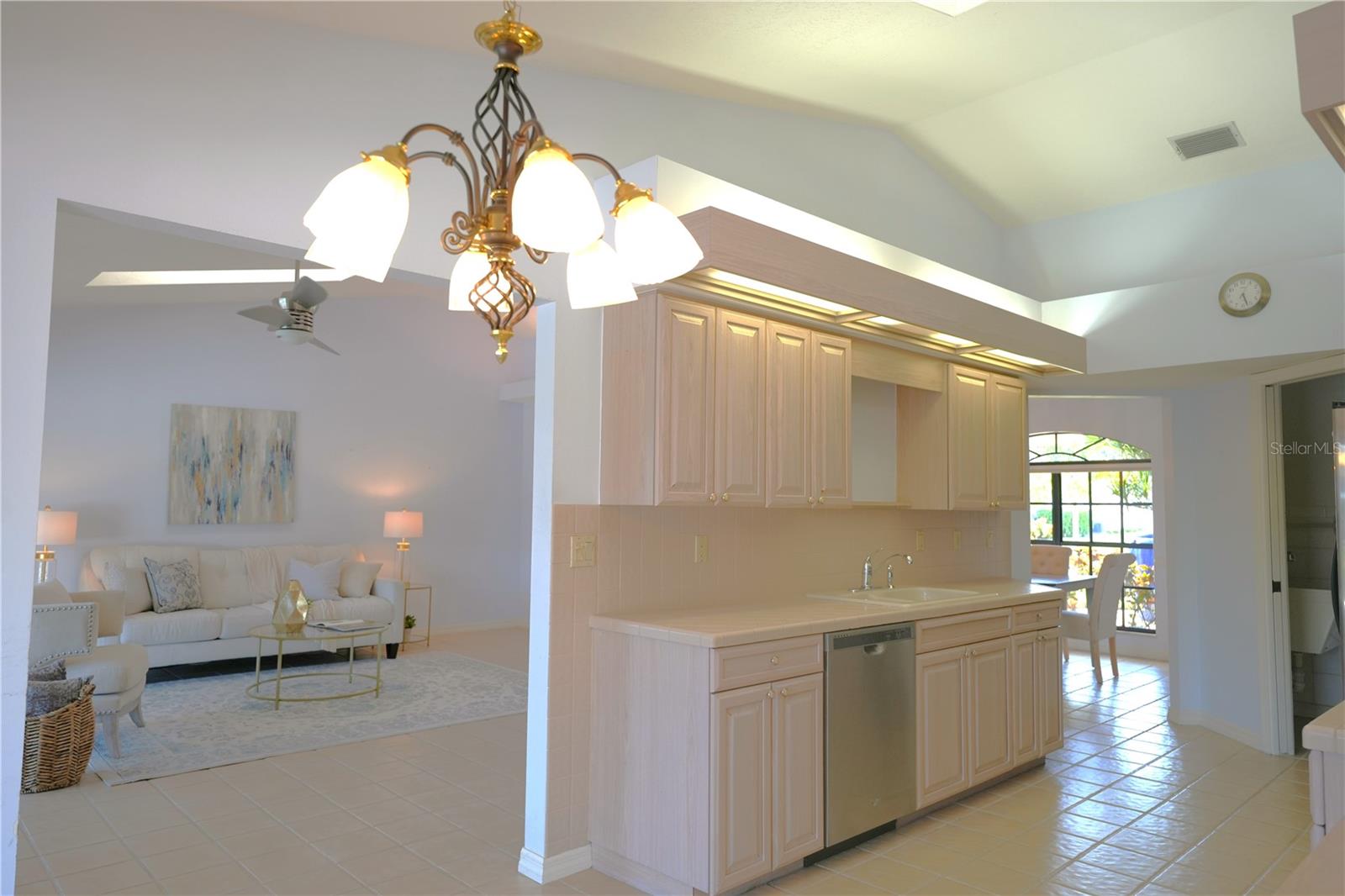 Image 15 of 42 For 5113 19th Avenue W