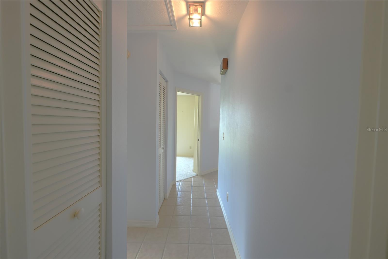 Image 23 of 42 For 5113 19th Avenue W