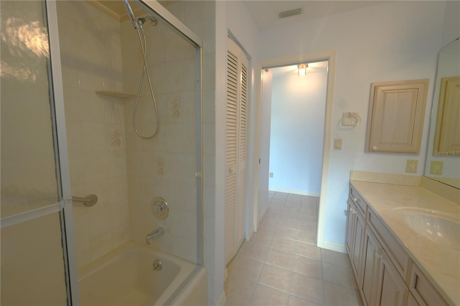 Image 27 of 42 For 5113 19th Avenue W