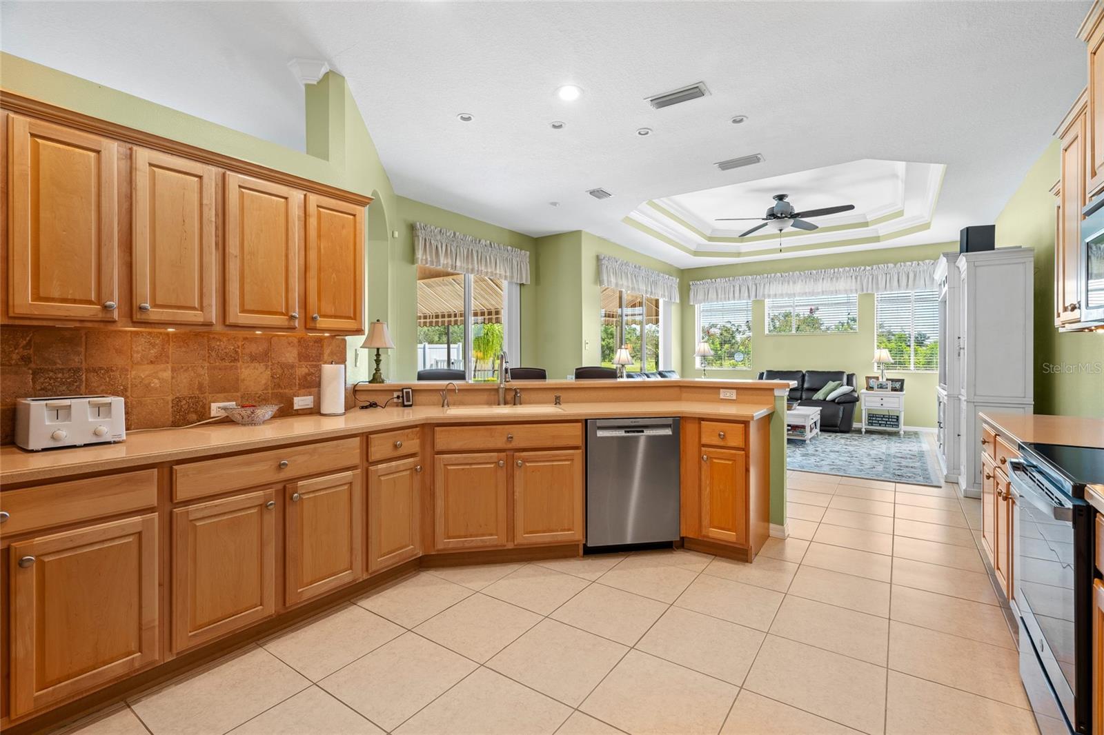 Image 20 of 40 For 6281 Aventura Drive