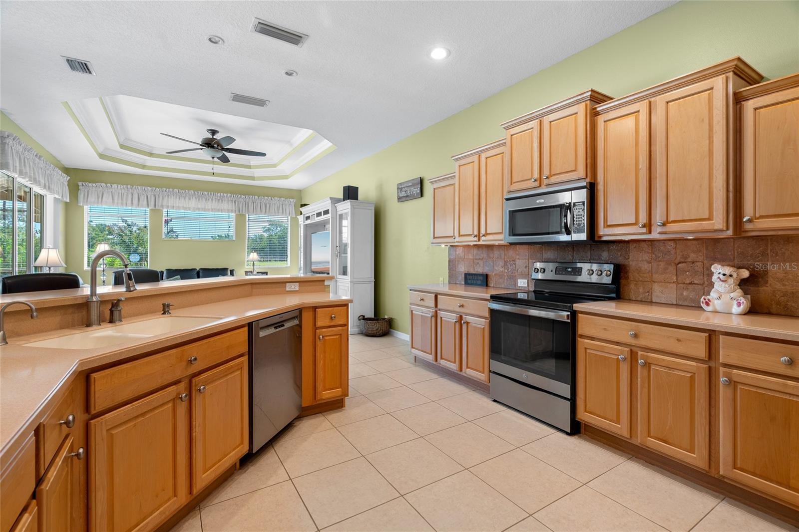 Image 21 of 40 For 6281 Aventura Drive
