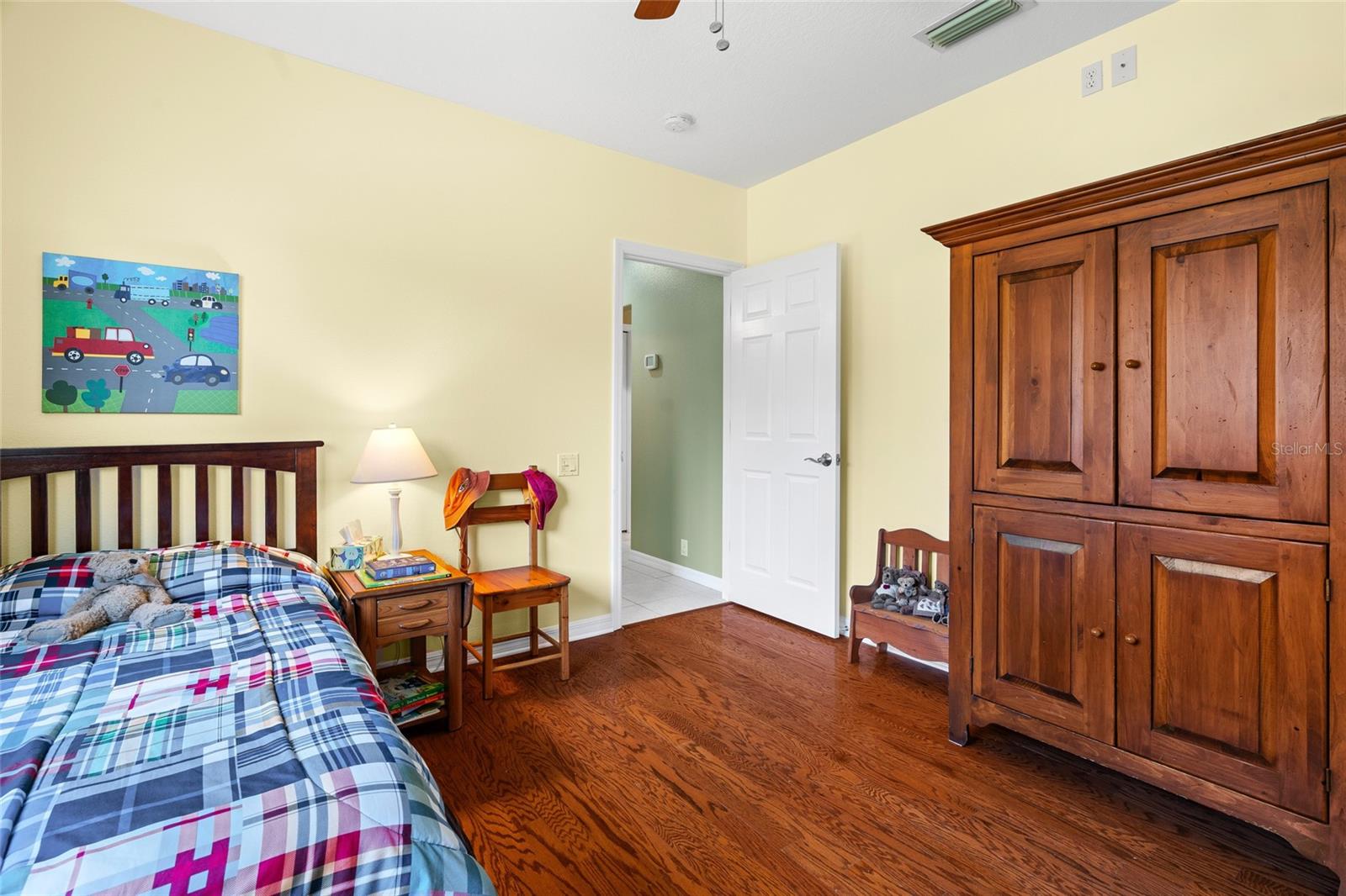 Image 28 of 40 For 6281 Aventura Drive