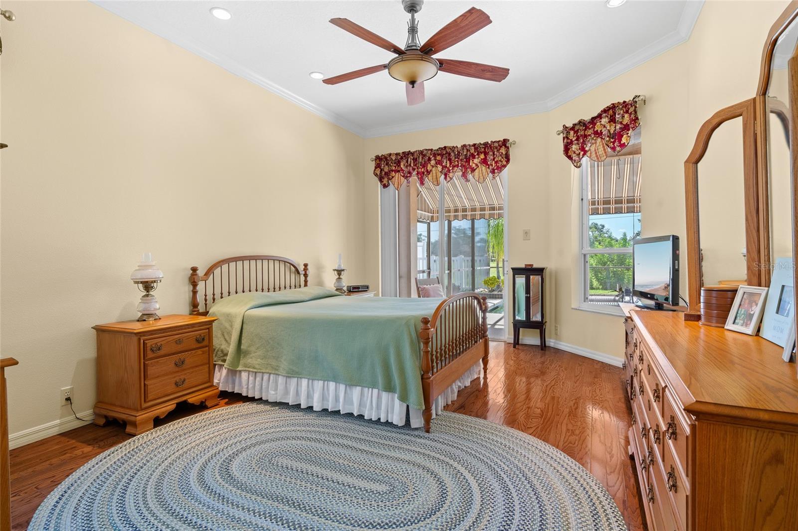 Image 9 of 40 For 6281 Aventura Drive