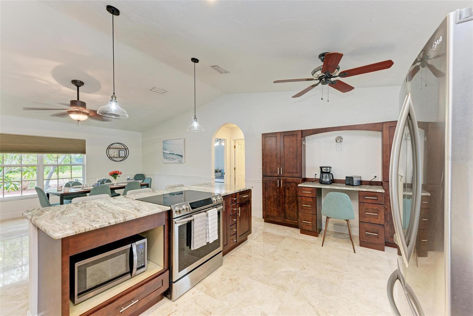 Image 10 of 43 For 6715 12th Avenue Nw