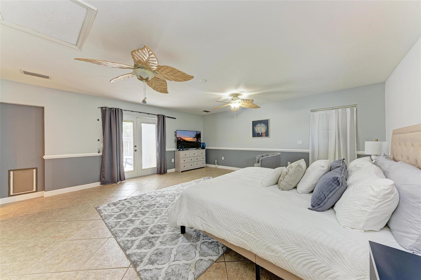 Image 20 of 43 For 6715 12th Avenue Nw