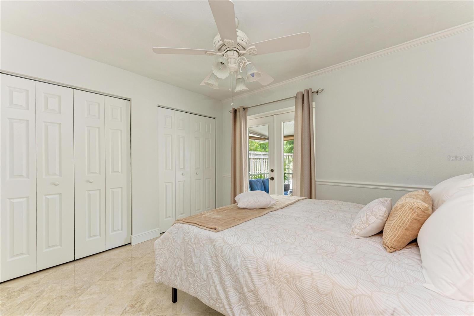 Image 29 of 43 For 6715 12th Avenue Nw