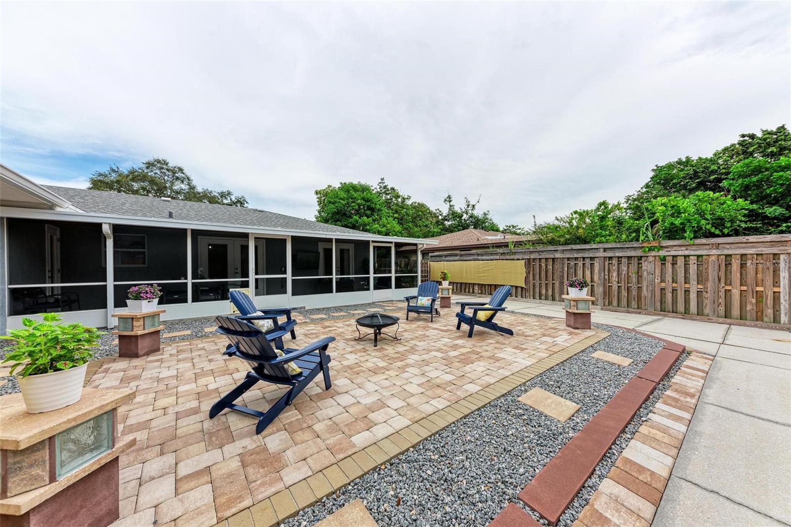 Image 37 of 43 For 6715 12th Avenue Nw
