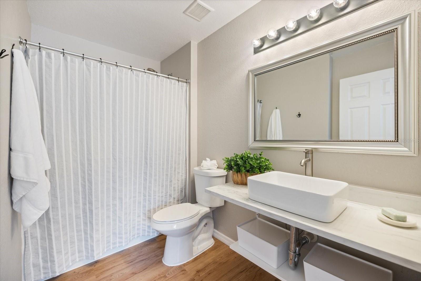 Image 17 of 41 For 7417 Vista Way 203