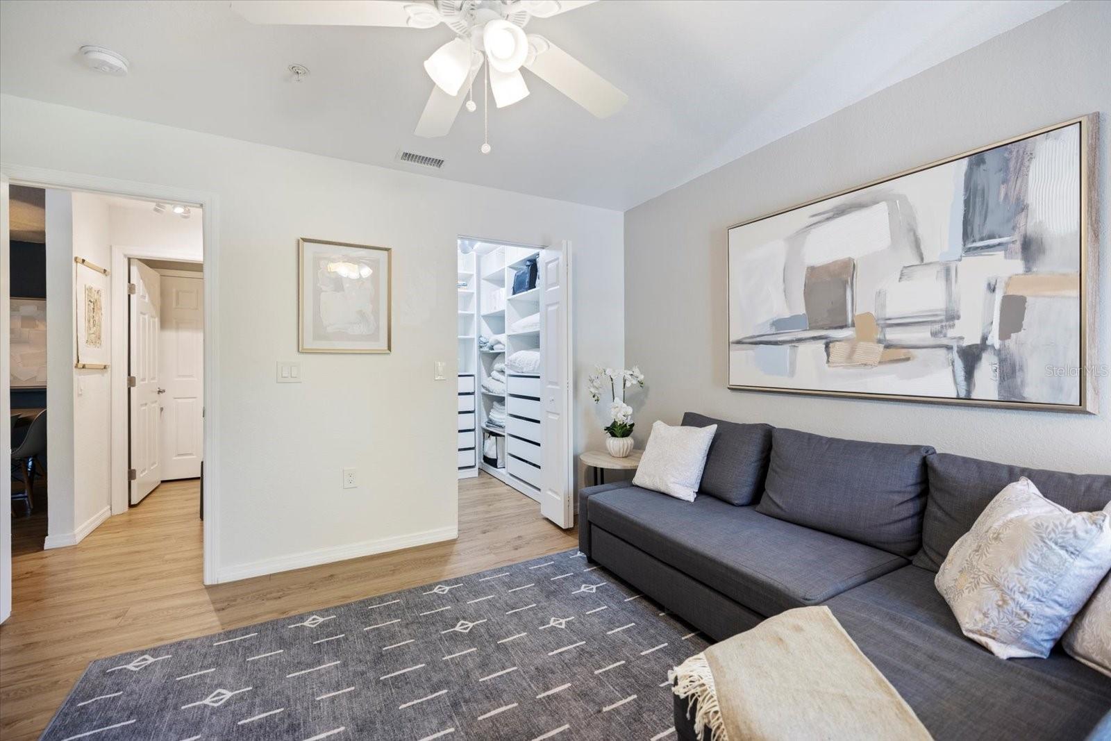 Image 18 of 41 For 7417 Vista Way 203