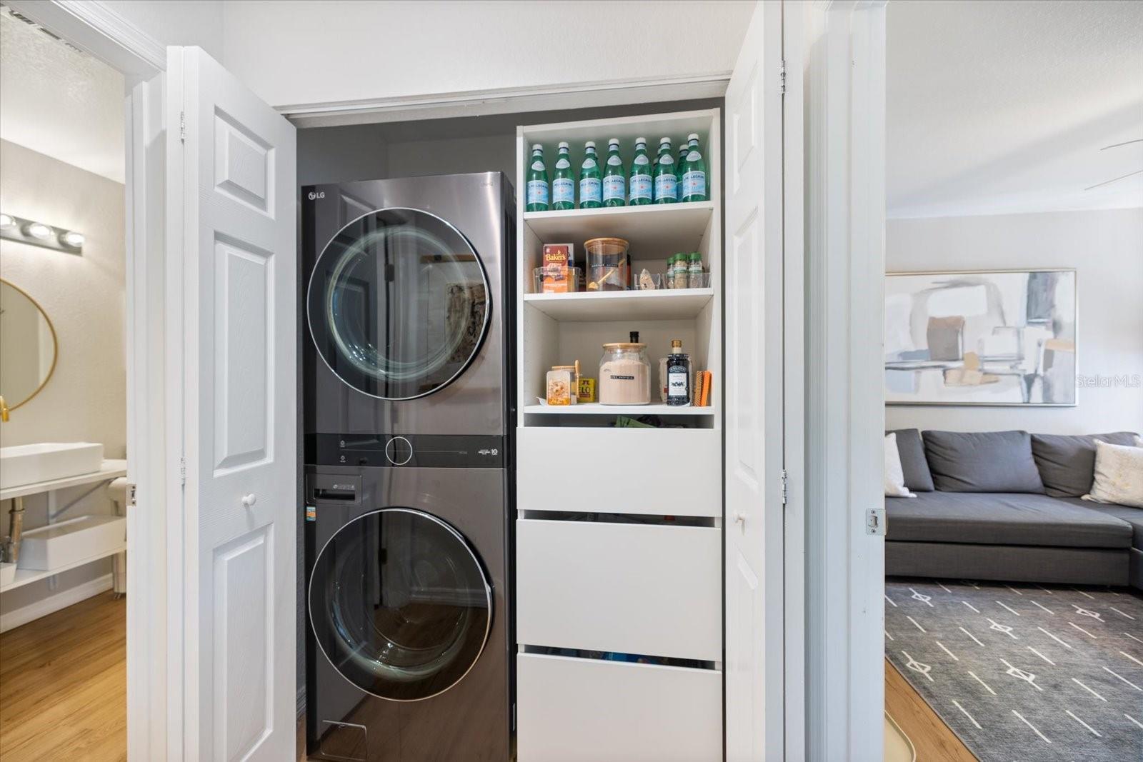 Image 43 of 75 For 7417 Vista Way 203