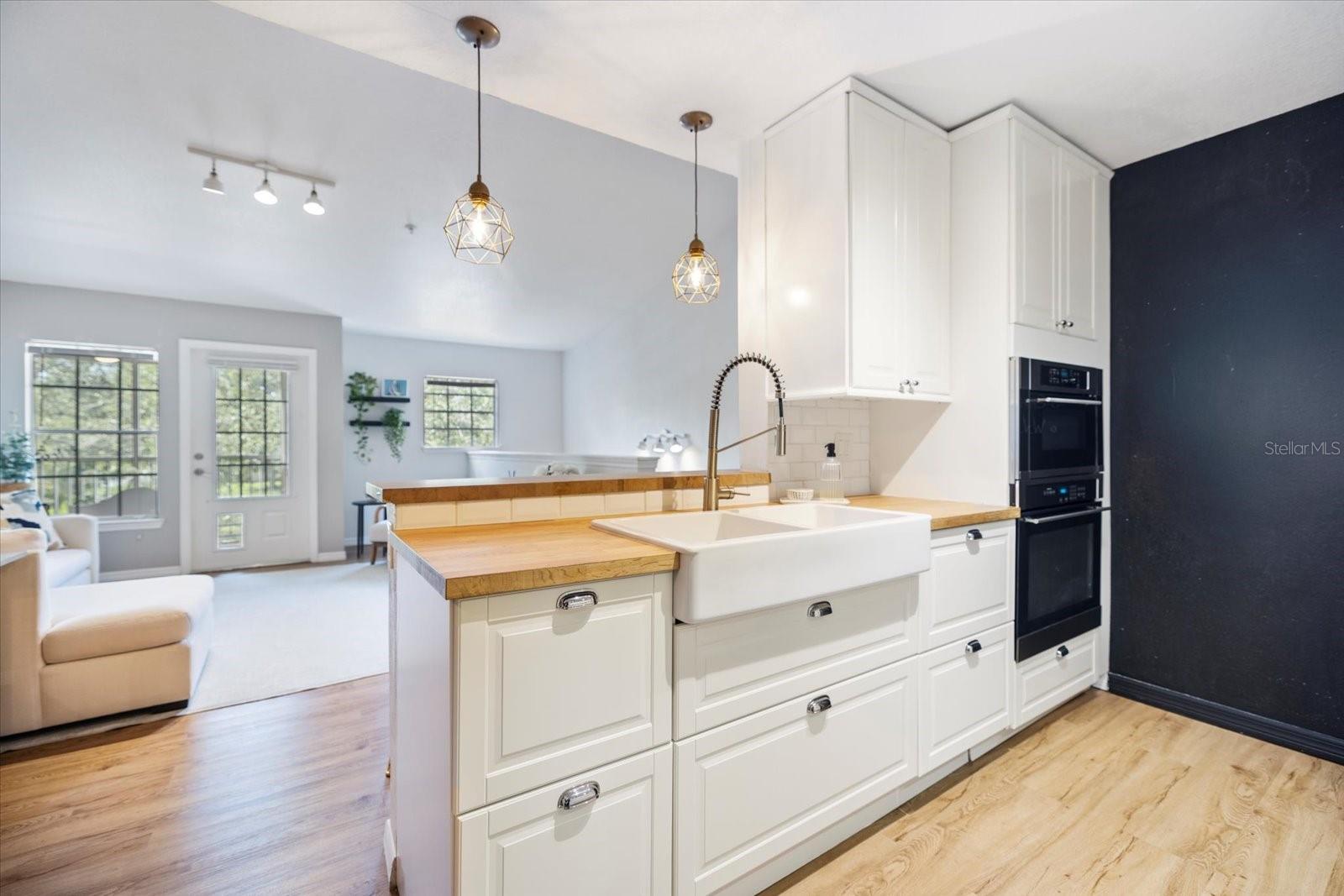 Image 8 of 41 For 7417 Vista Way 203