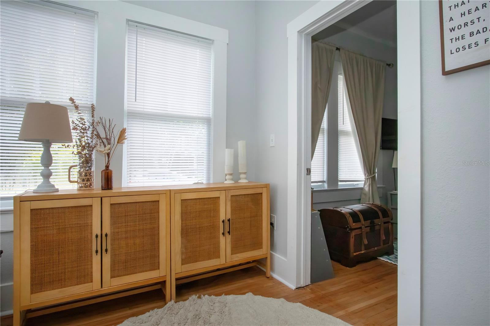 Image 18 of 58 For 1517 5th Street W
