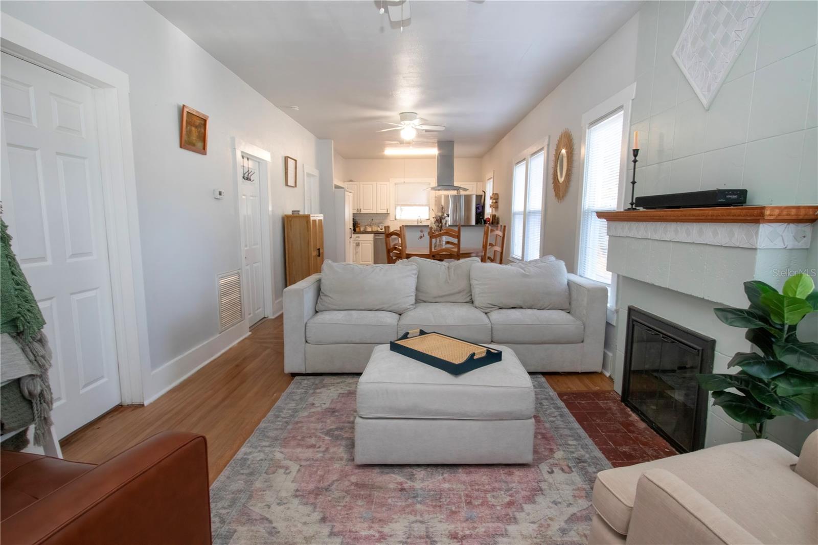 Image 21 of 58 For 1517 5th Street W