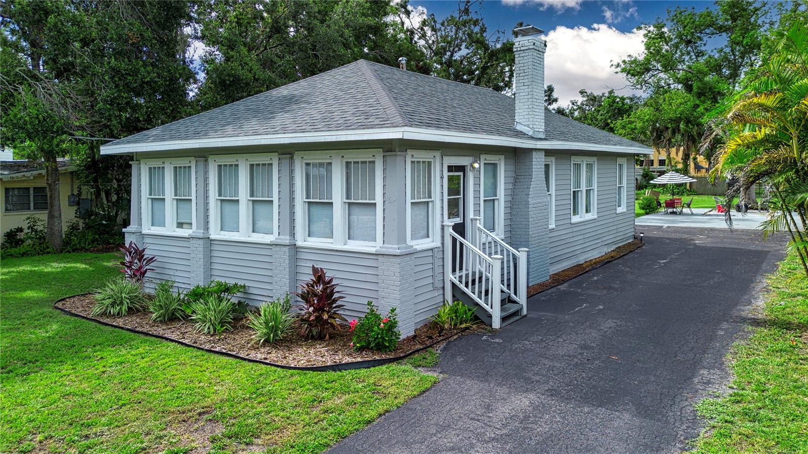 Image 3 of 58 For 1517 5th Street W