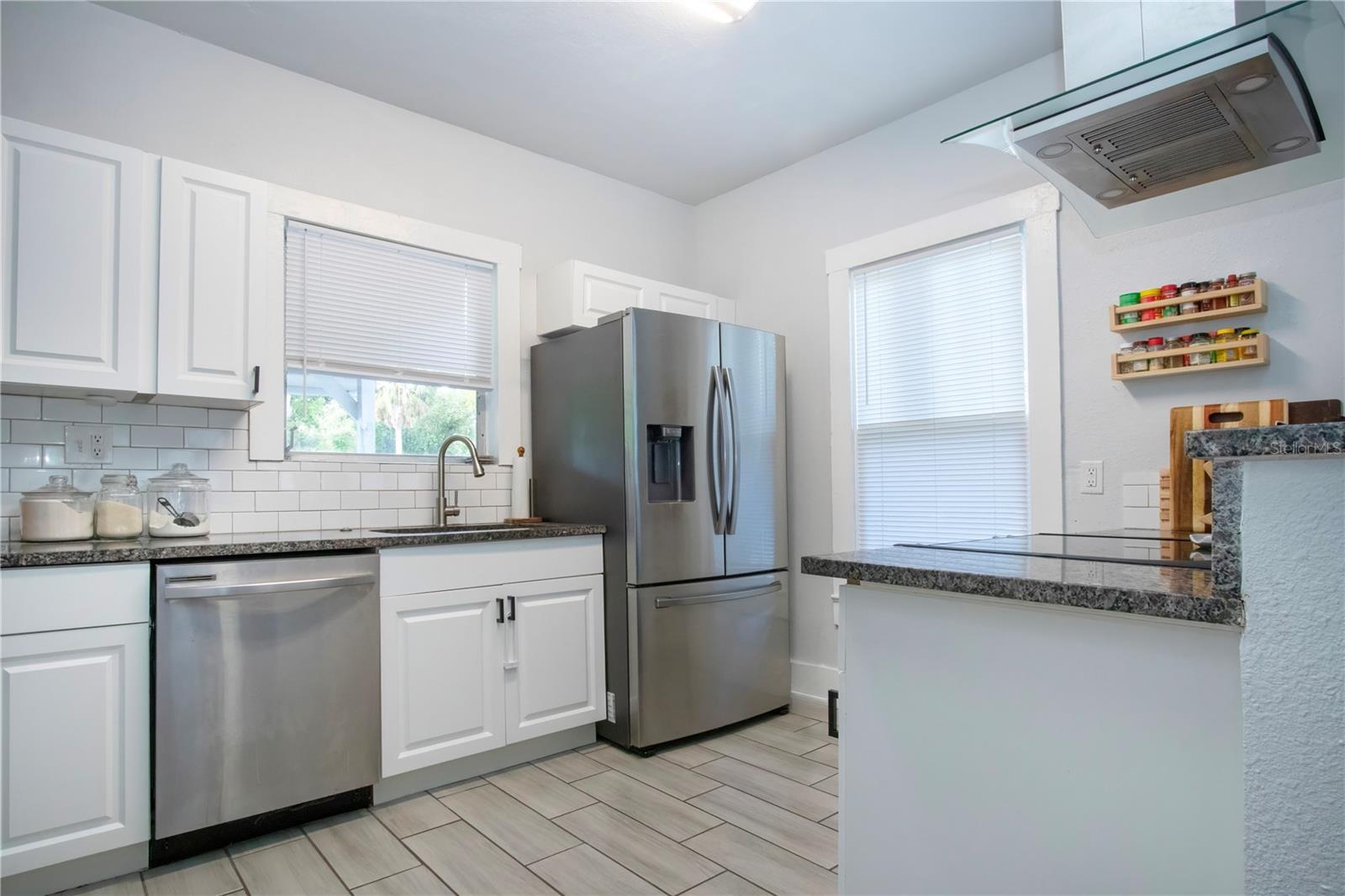 Image 30 of 58 For 1517 5th Street W