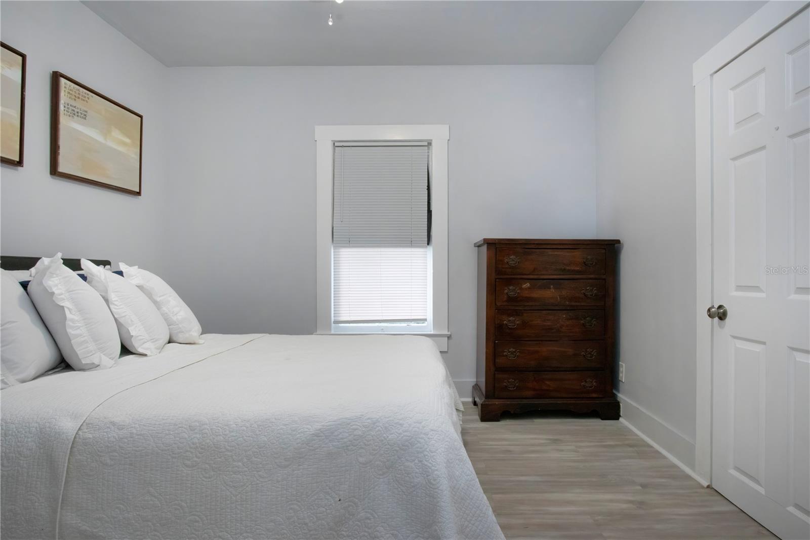 Image 34 of 58 For 1517 5th Street W