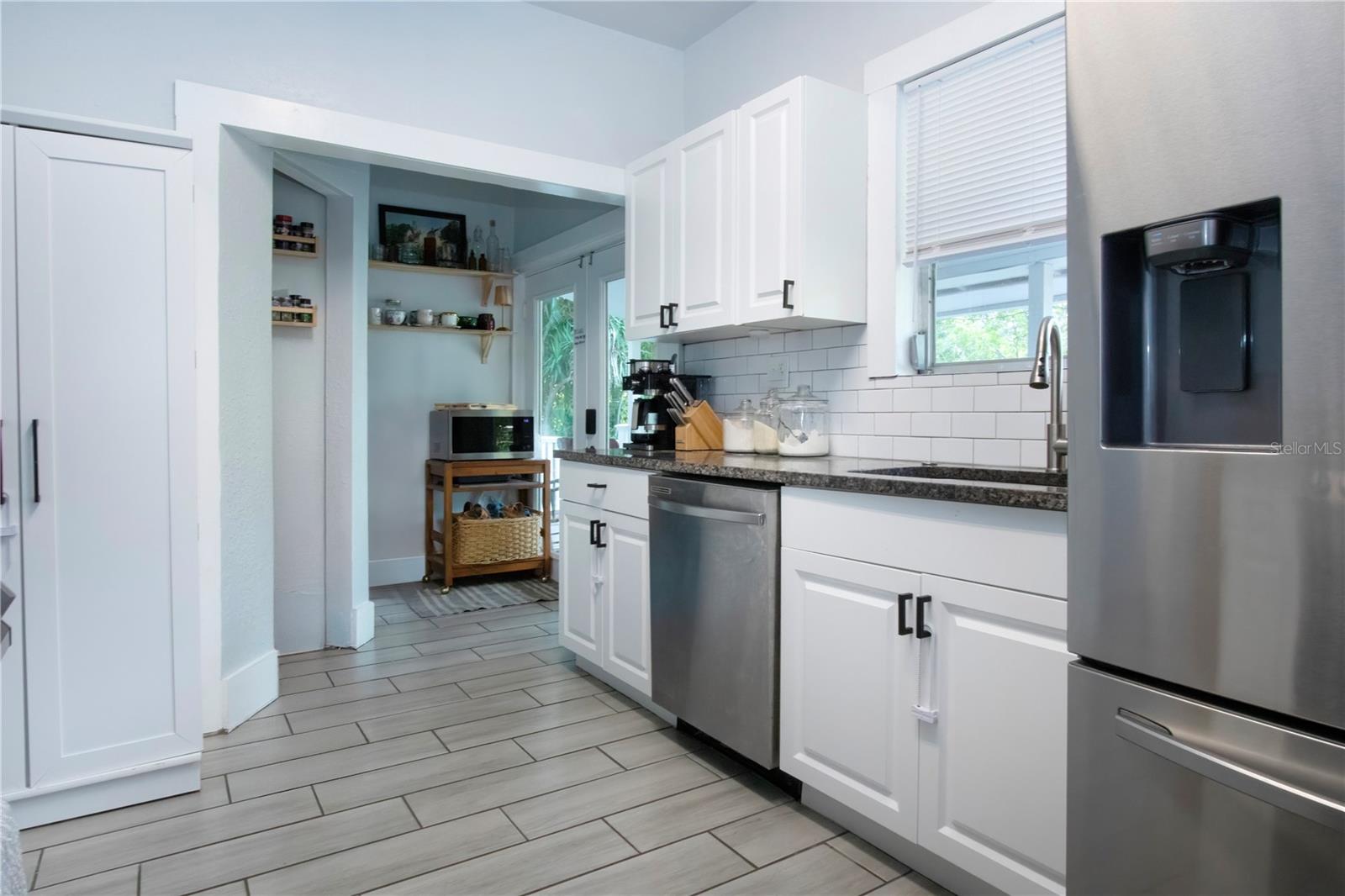 Image 51 of 58 For 1517 5th Street W